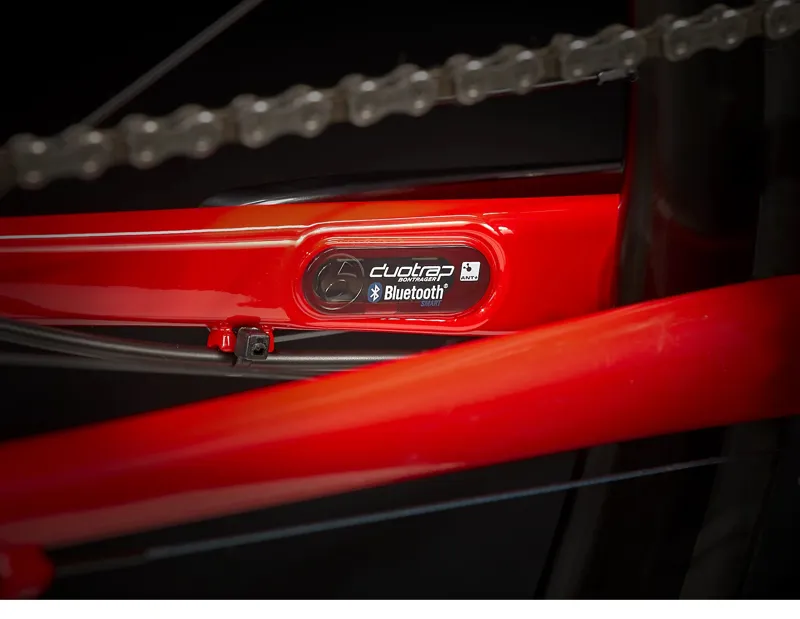 Trek Emonda ALR 4 Disc Road Bike in Red Marigold Yellow Size 56cm-2